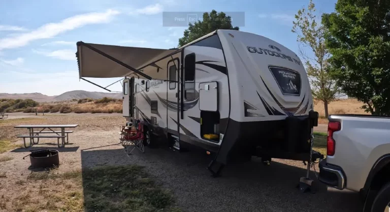 5 Common Outdoors RV Problems and How to Solve Them